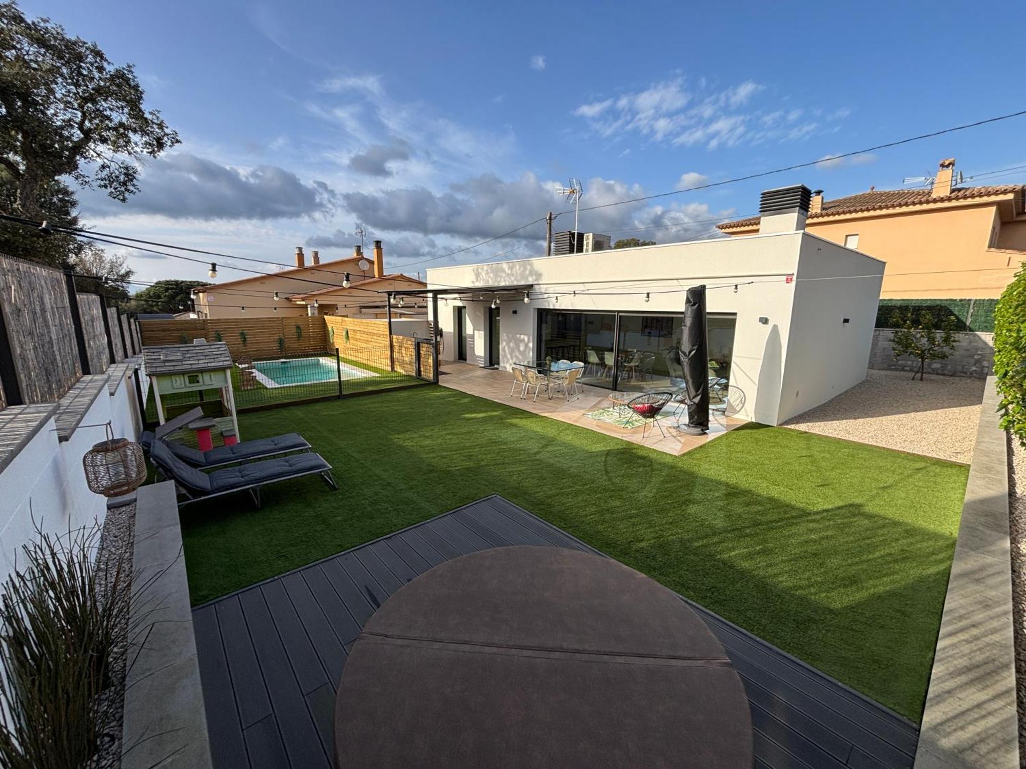 Espectacular Casa En Llagostera - Costa Brava, Con Piscina Exterior foto